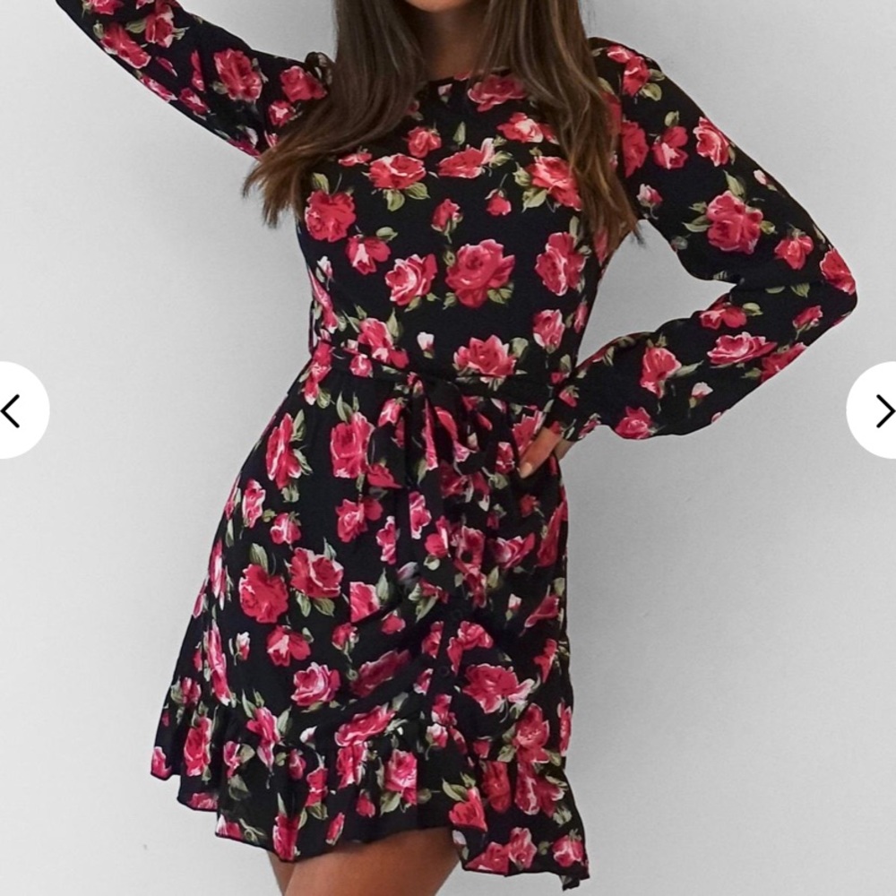 Black floral ruched side tea dress long sleeve